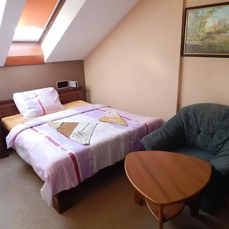 Bat Hotel 3*